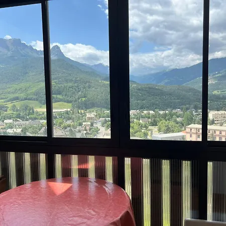 Terrasse Adroit T2 - Wi-fi Gratuit - 7 Couchages Barcelonnette
